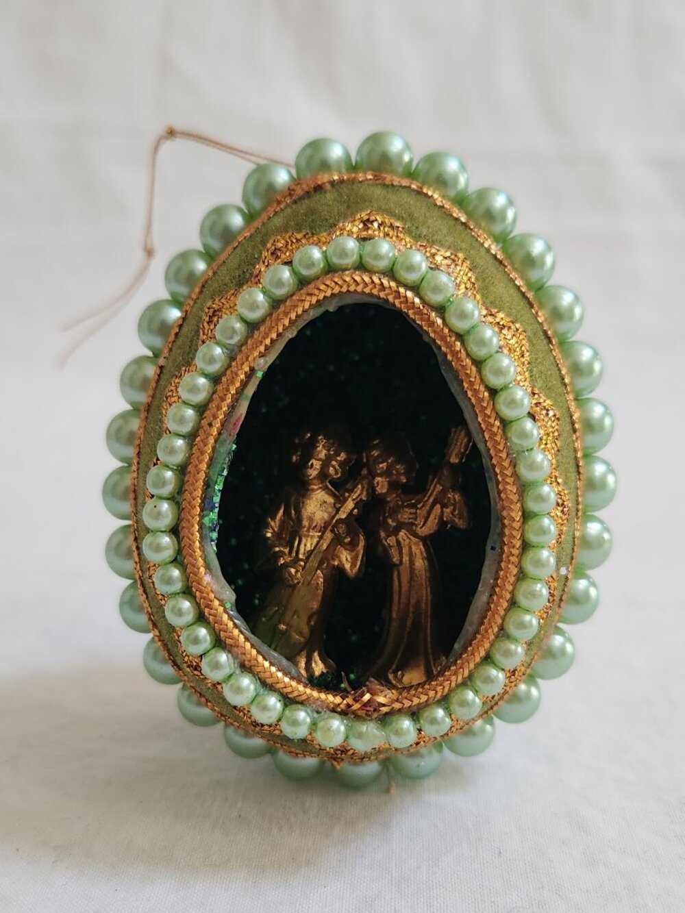 Vintage Angels Egg Diorama Christmas Ornament